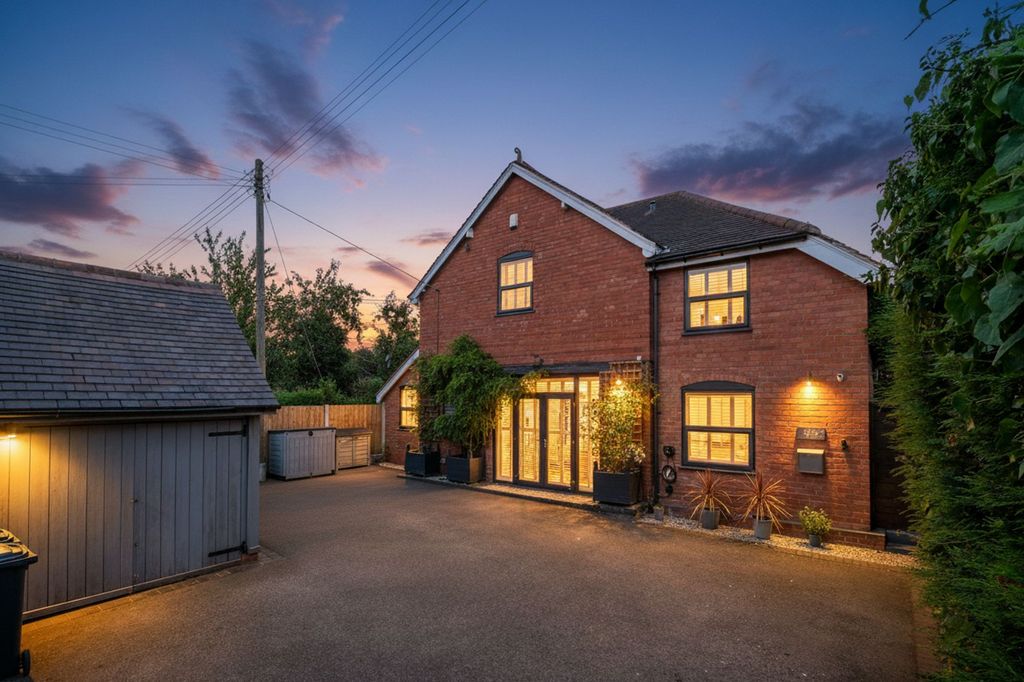 Property photo 1 of 26