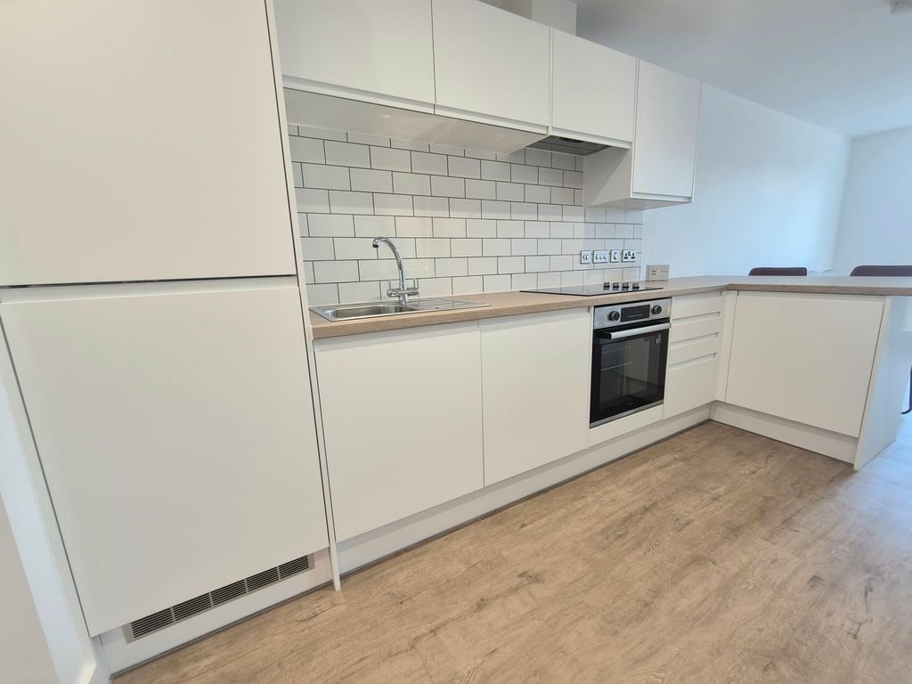 Property photo 3 of 11 Image