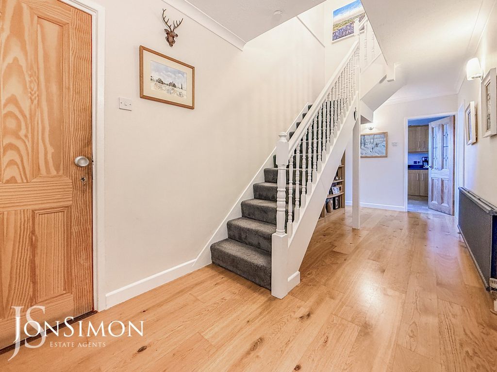 Property photo 2 of 38