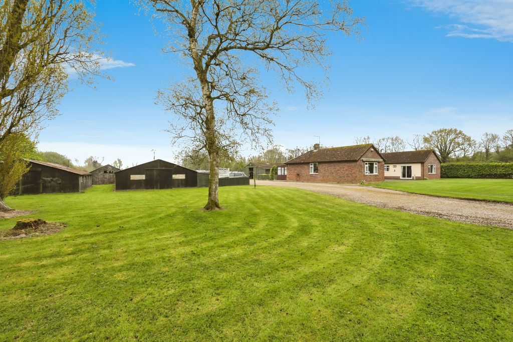 Property photo 2 of 19 Photo