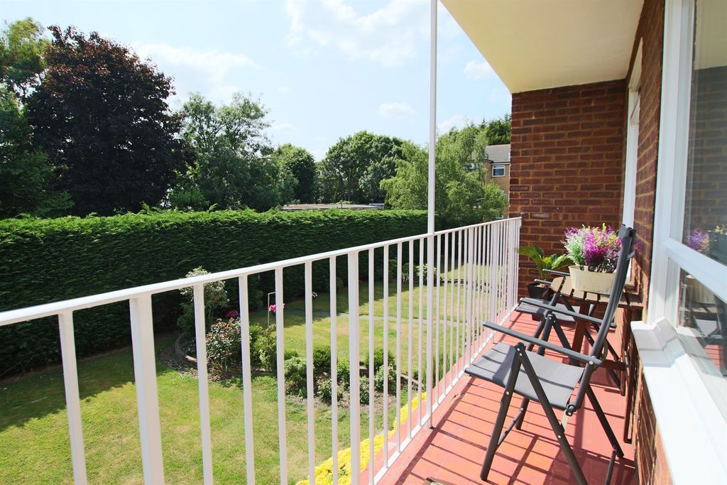 Property photo 2 of 15