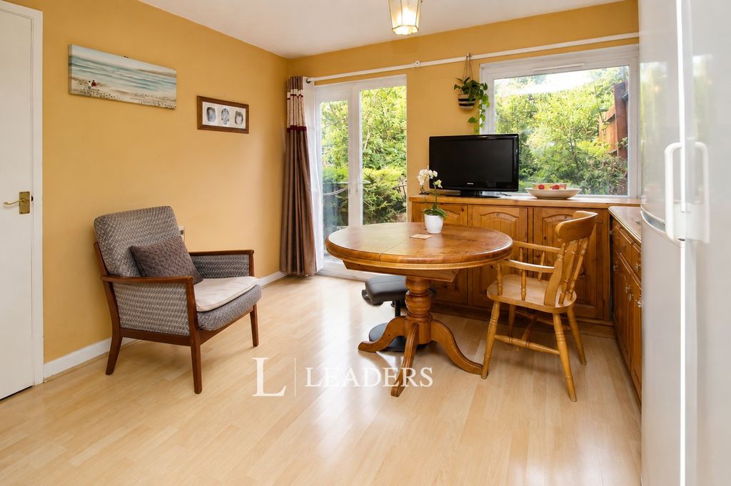 Property photo 2 of 18 Pbox-Img.Png