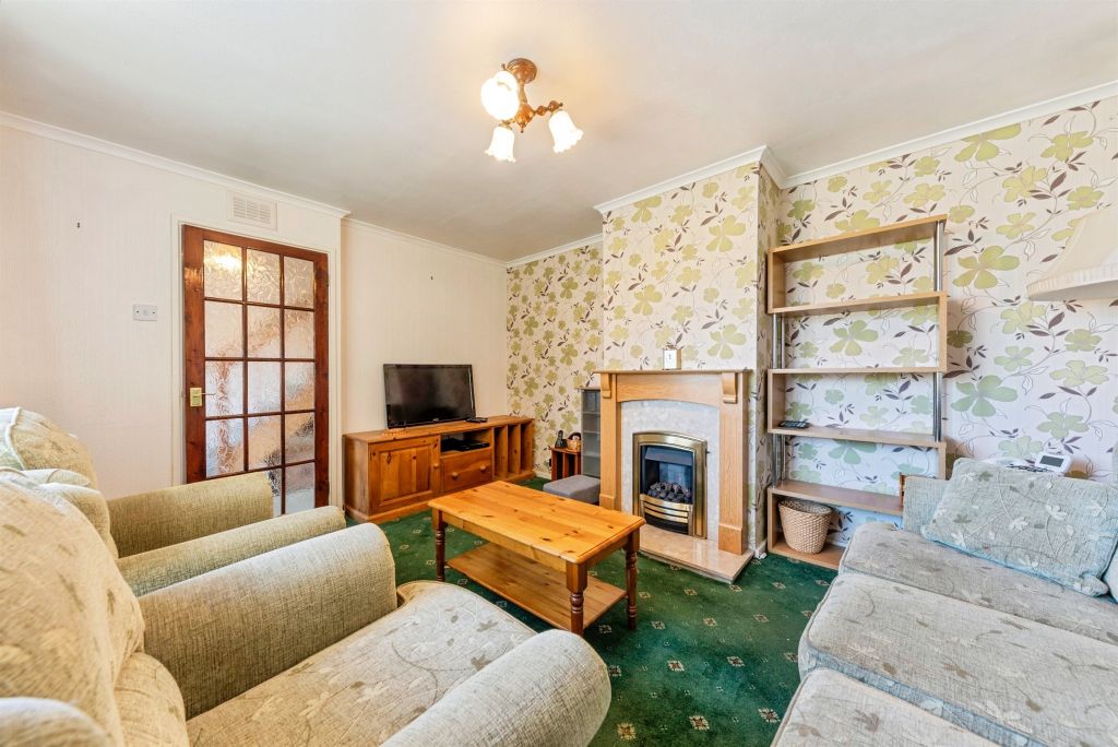 Property photo 2 of 19