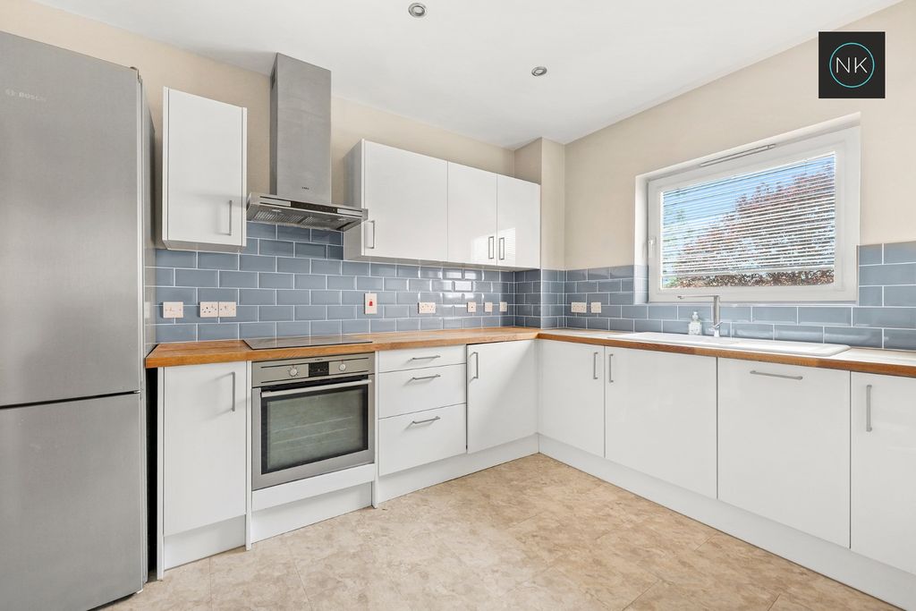 Property photo 3 of 25 5096446