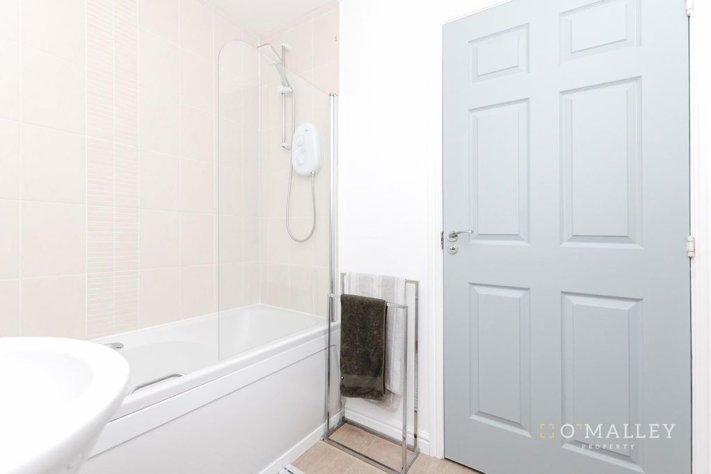 Additional image 13 of 2 bed flat for saleCrookston Court, Larbert FK5