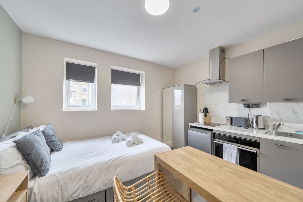 Property photo 2 of 5 1521732 (3)