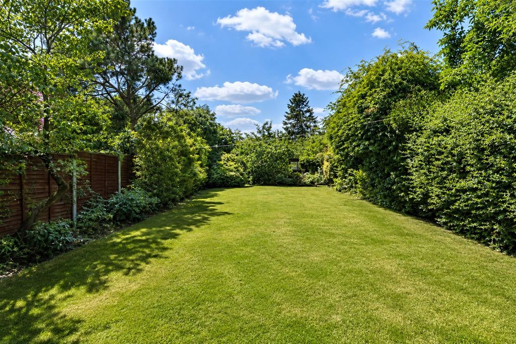 Property photo 2 of 33 35 Purlieu (23).Jpg