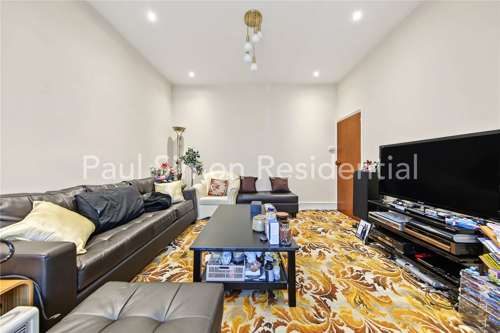 Property photo 2 of 22 Picture No. 12