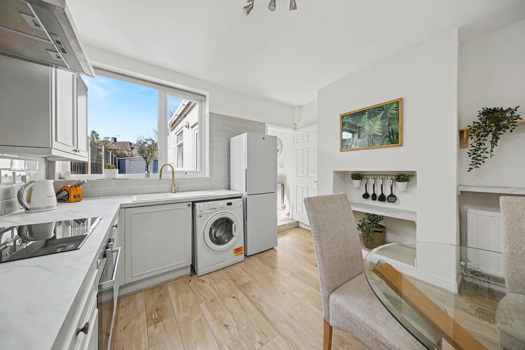 Property photo 2 of 24 Kitchen Diner