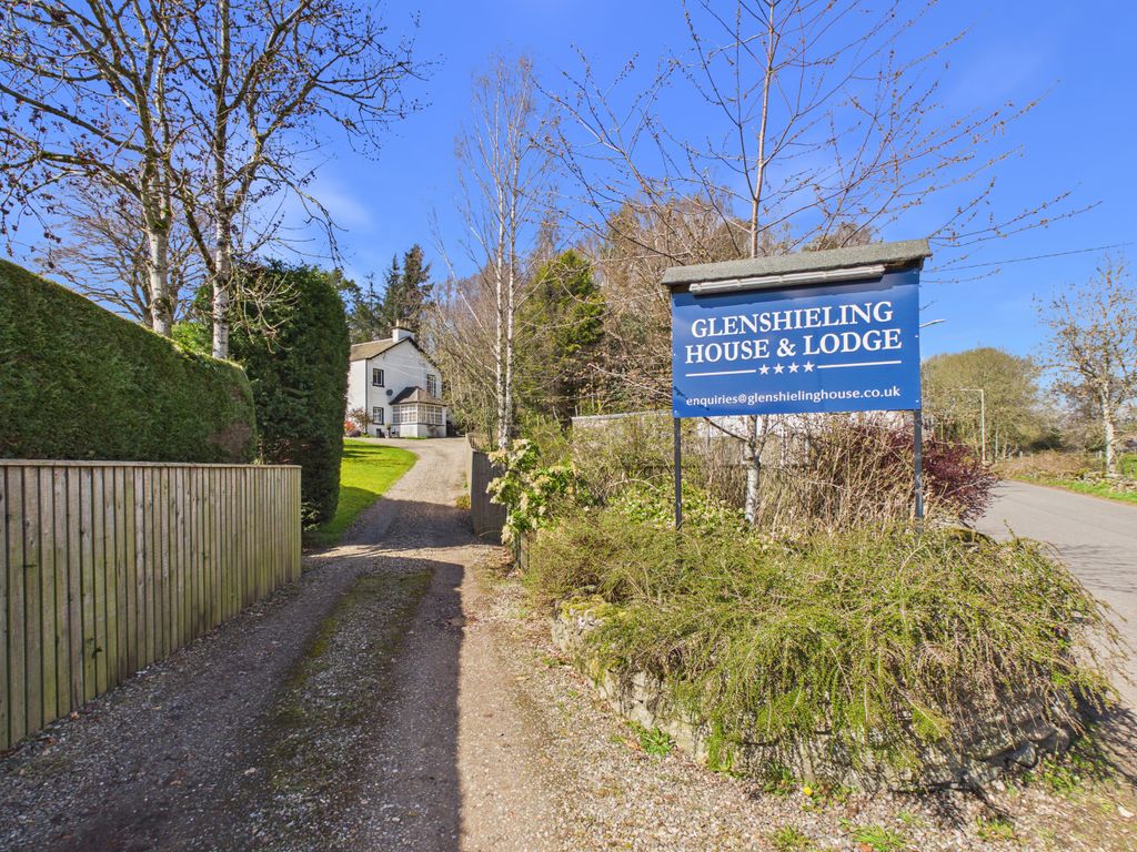 Property photo 2 of 44 Cam03185G0-Pr0141-Still027