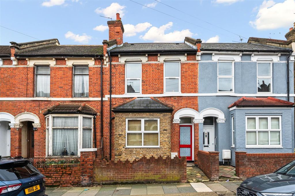 Property photo 1 of 19 Daniels_Wendover Road, Harlesden, Nw10_019.Jpg