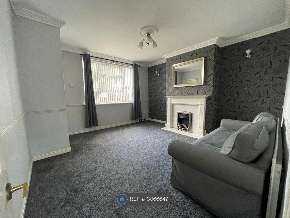 Property photo 3 of 13 Living Room