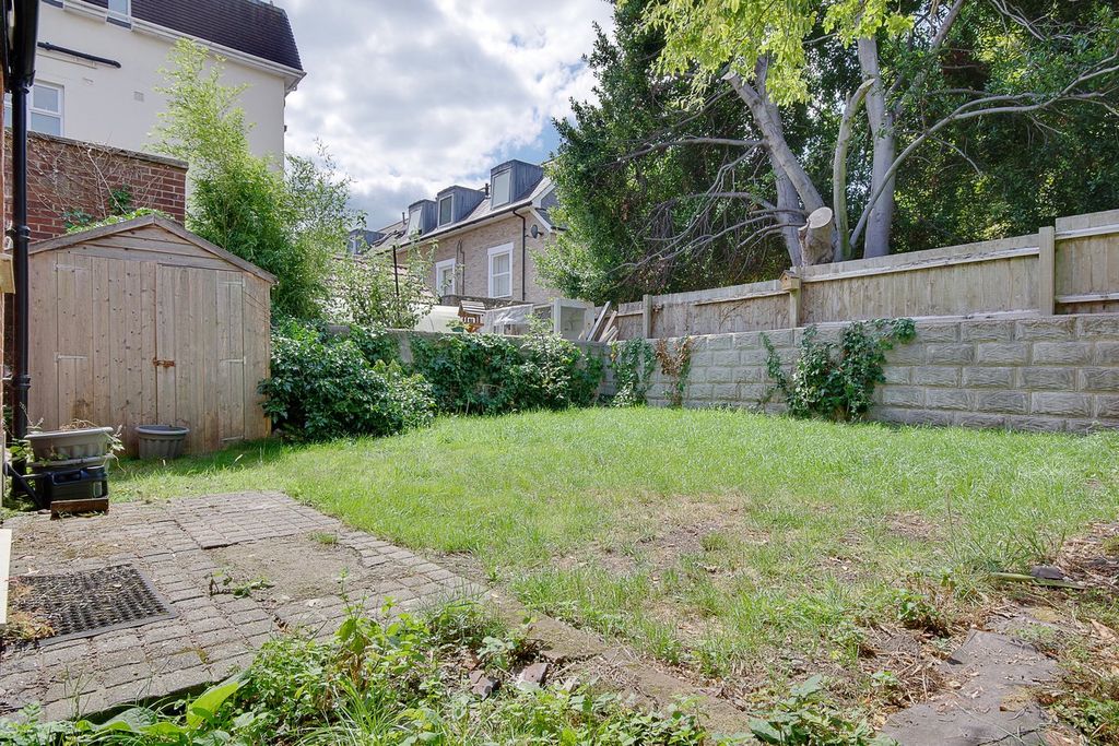 Property photo 3 of 16