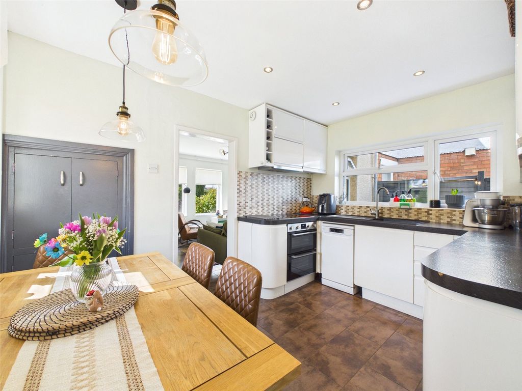 Property photo 3 of 19 Picture No. 24