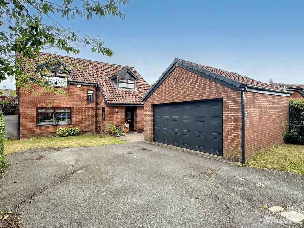 Property photo 1 of 31