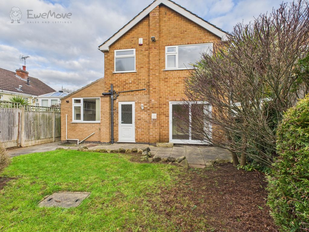 Property photo 3 of 27 Cam05065G0-Pr0018-Still025