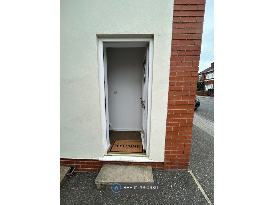 Property photo 2 of 13 Entrance