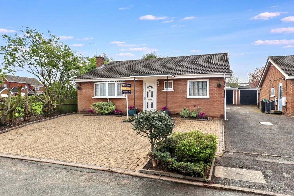 Property photo 1 of 16 4799563