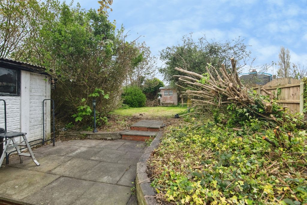 Property photo 2 of 16