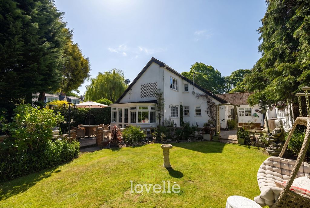 Property photo 3 of 50