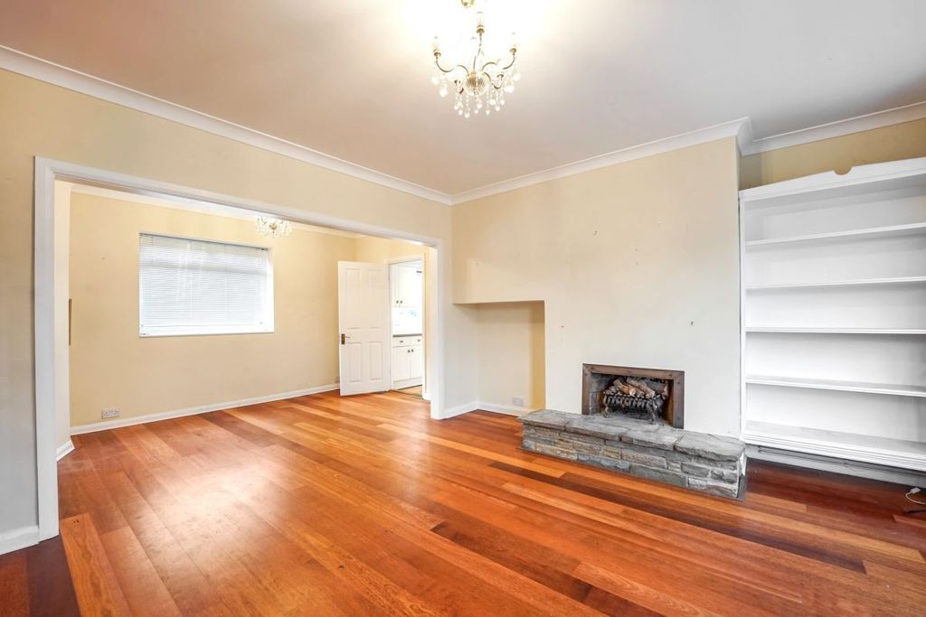 Property photo 3 of 20