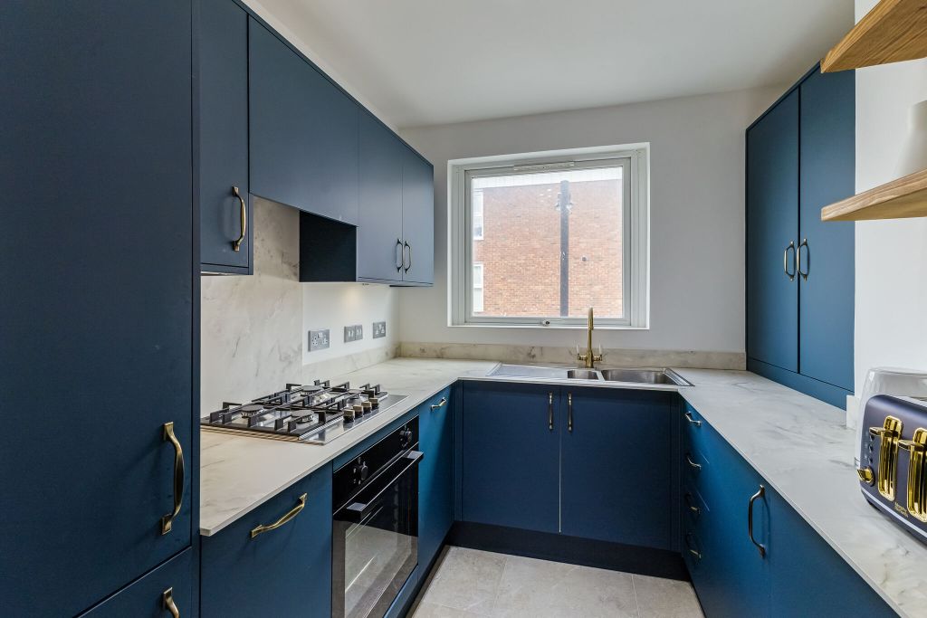 Property photo 3 of 12