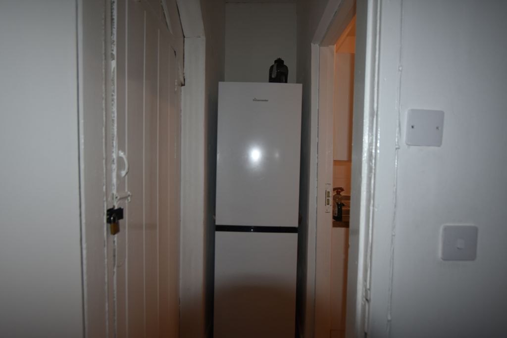 Property photo 3 of 17 Photo 4