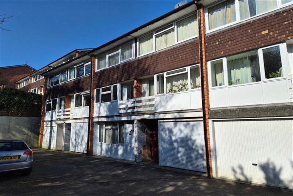 Property photo 1 of 10 (Main)