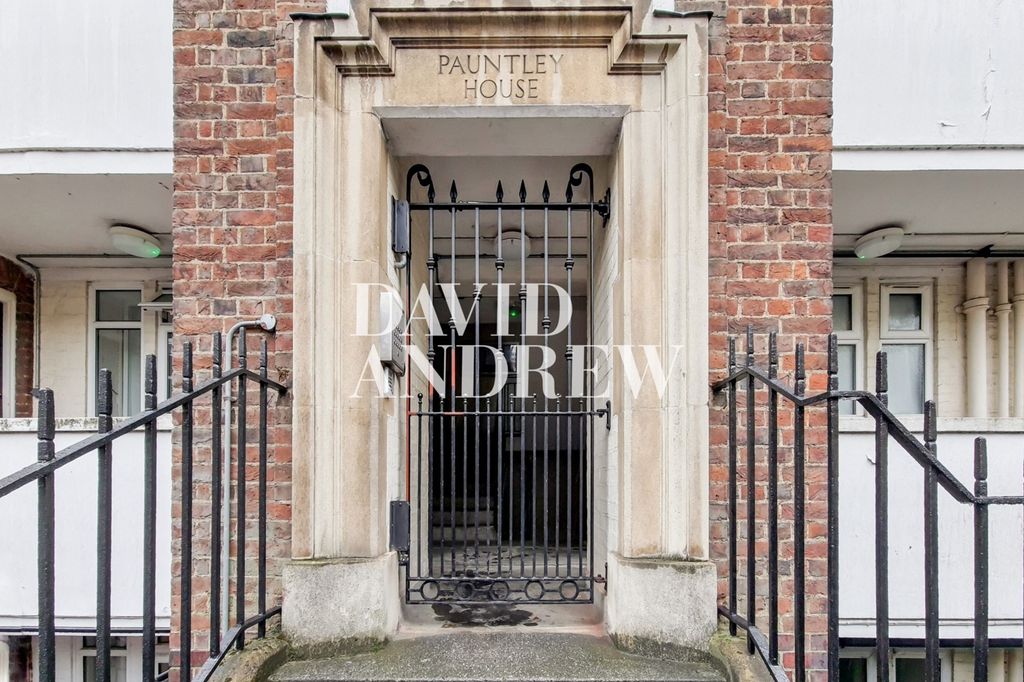 Property photo 2 of 9