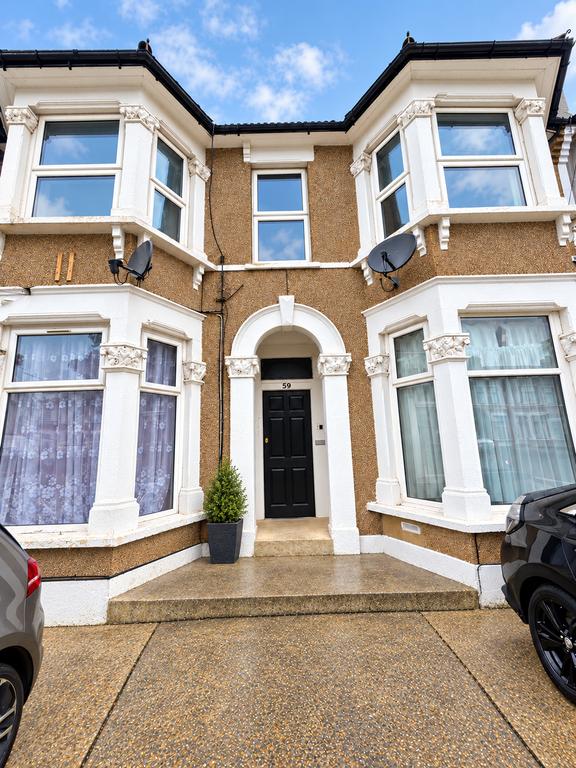 Property photo 1 of 12