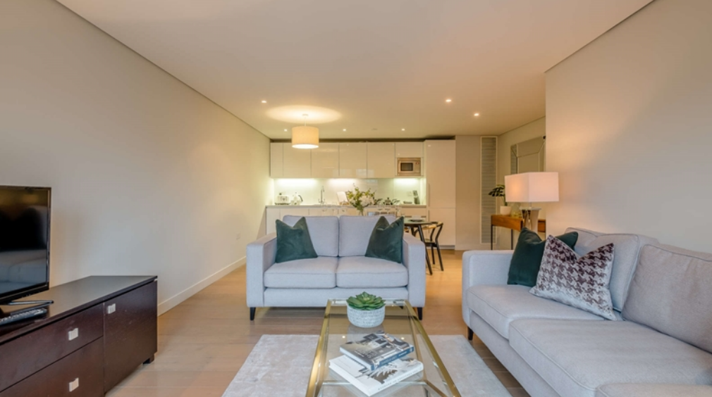 Property photo 3 of 13