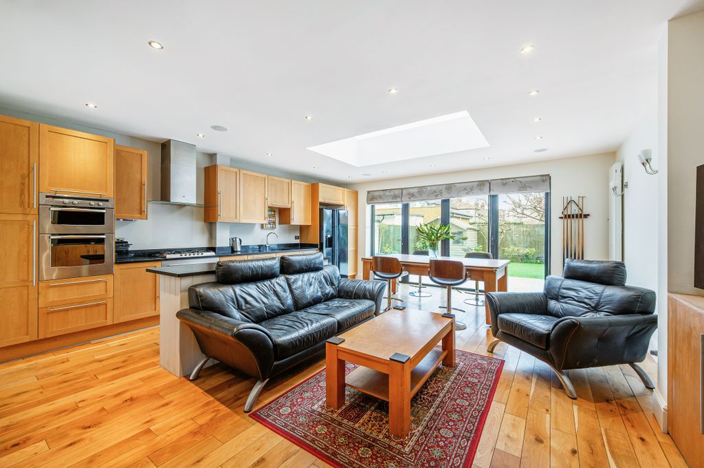 Property photo 1 of 14 Kitchen Diner 1