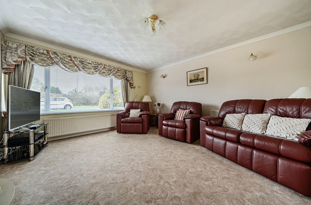 Property photo 2 of 21 137629217690c9217Dfb41