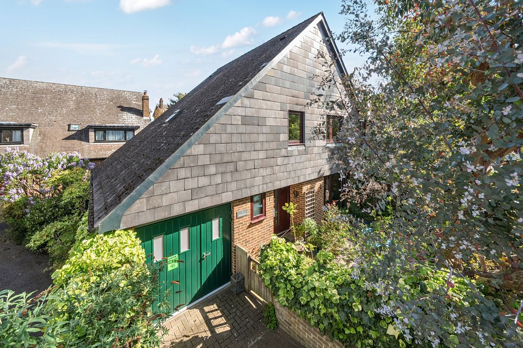 Property photo 1 of 20 1448800-4-69E5F35...