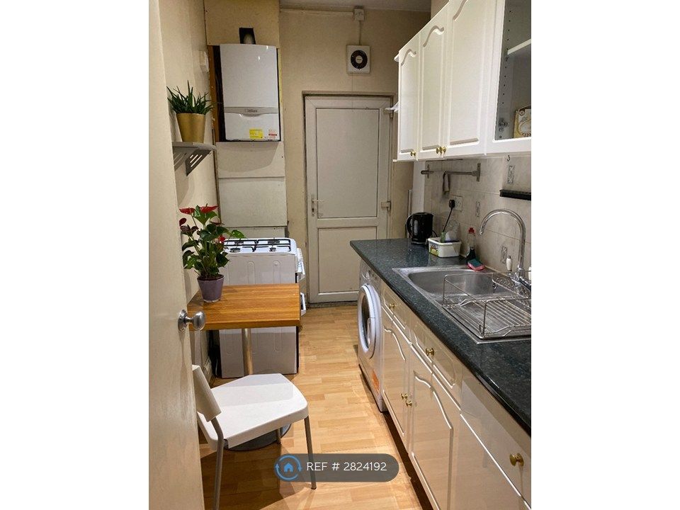 Property photo 2 of 3