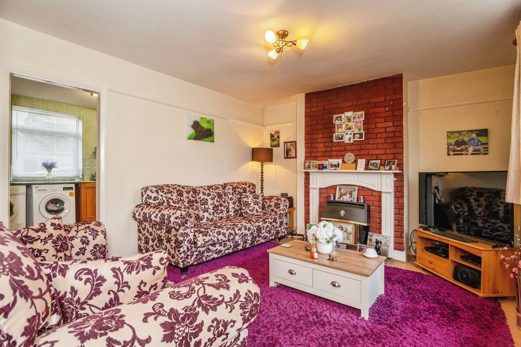 Property photo 2 of 16