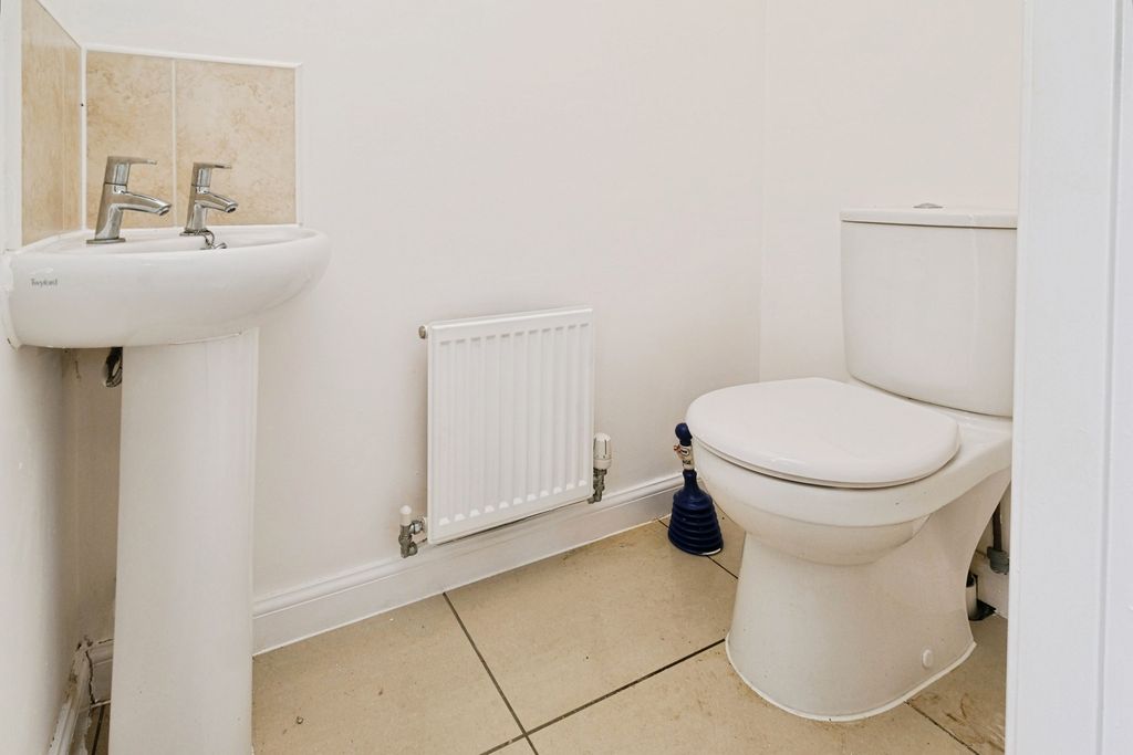 Property photo 3 of 30 Pbox-Img.Jpg