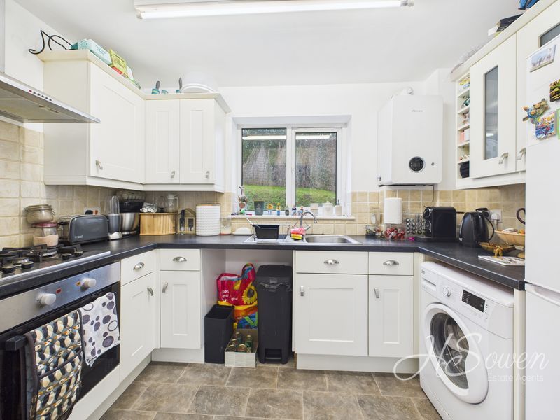 Property photo 2 of 8 Photo 1