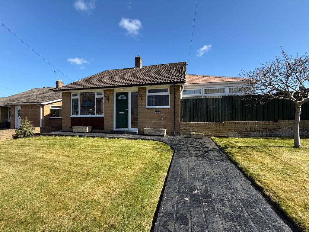 Property photo 1 of 32
