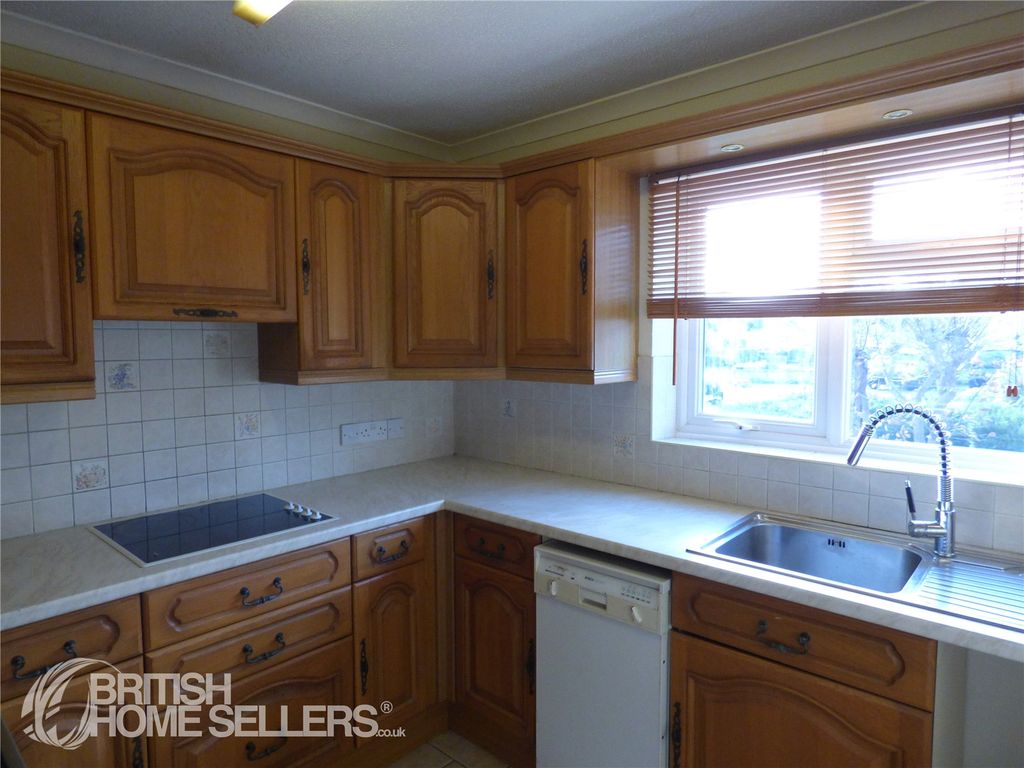 Property photo 2 of 21 Picture No. 17