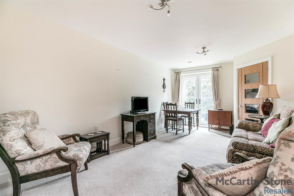 Property photo 2 of 27 12Elmtreecourt-2.Jpg