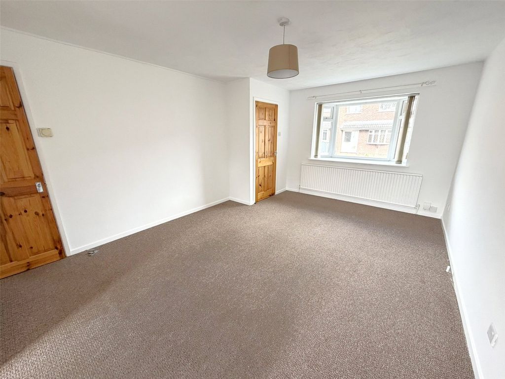 Property photo 2 of 13 Picture No. 40