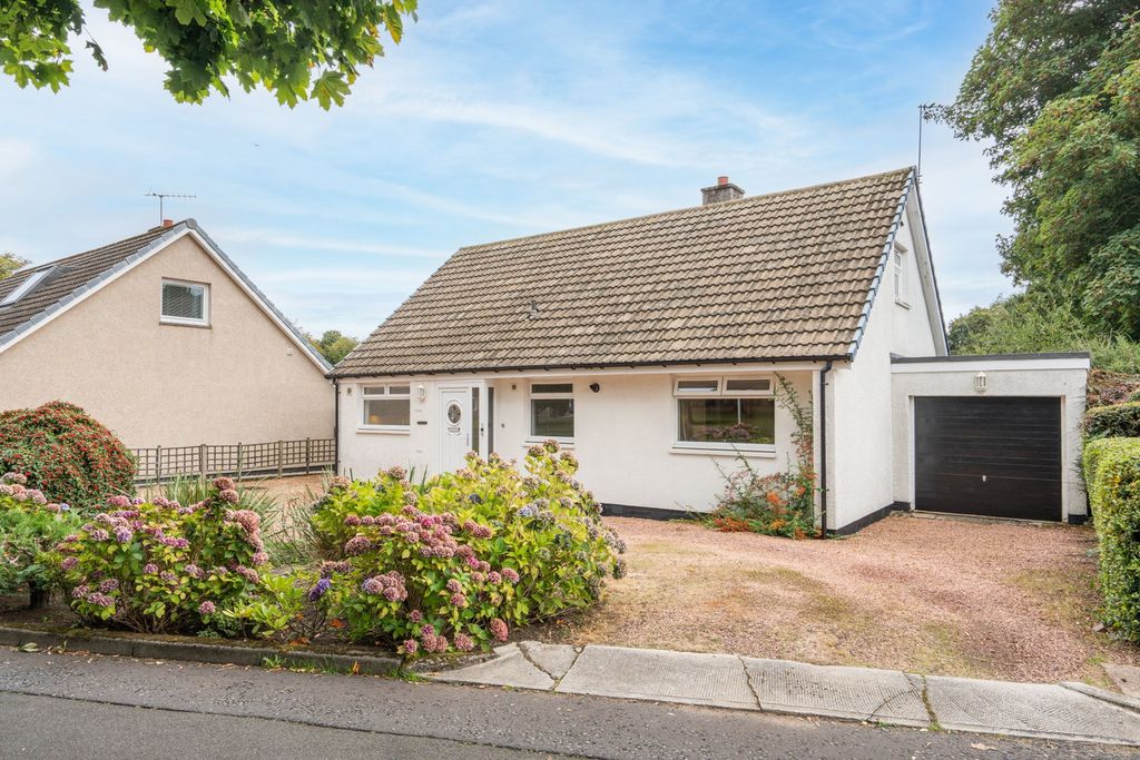 Property photo 1 of 26