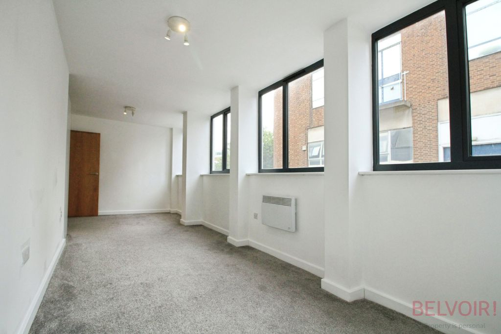 Property photo 3 of 10