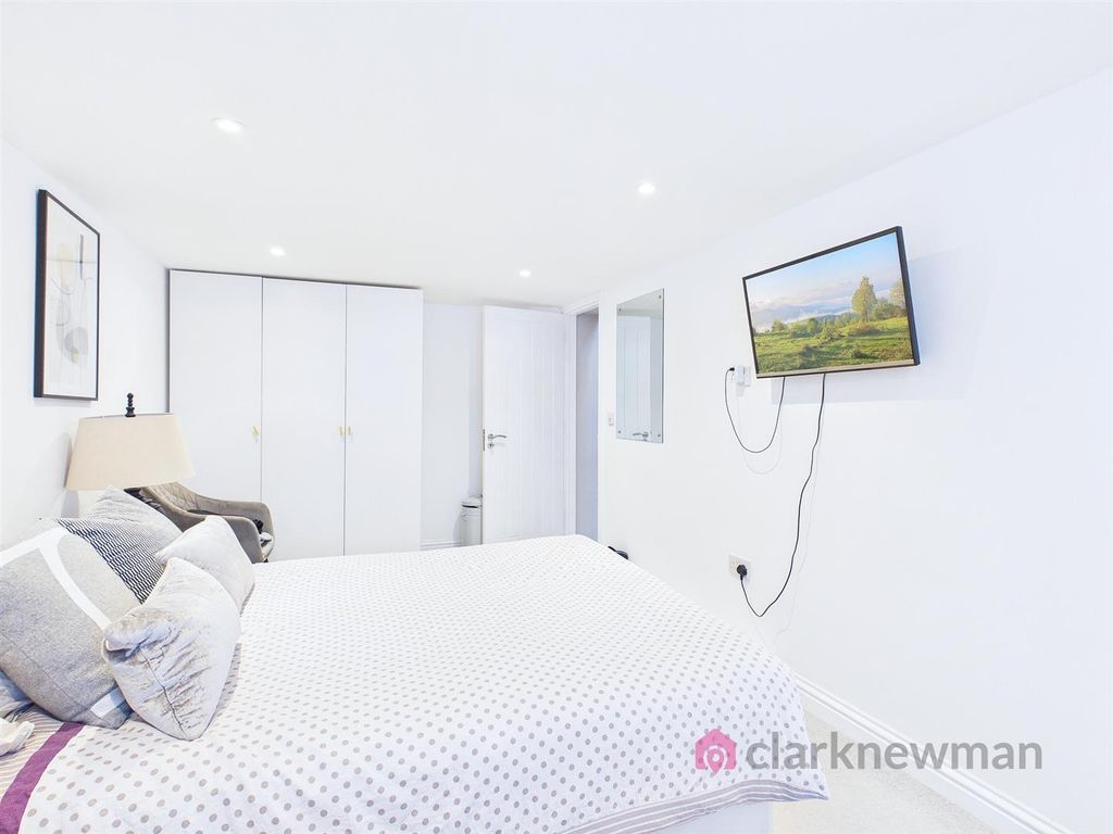 Property photo 3 of 13 Ground Floor Bedroom