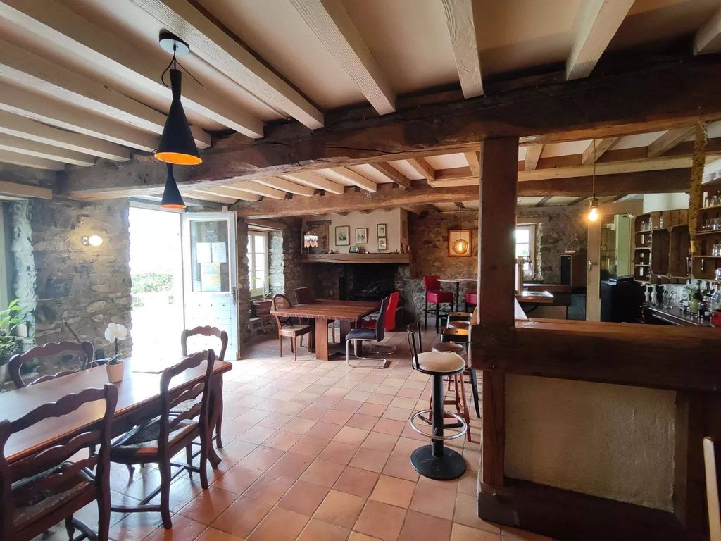 Property photo 3 of 26