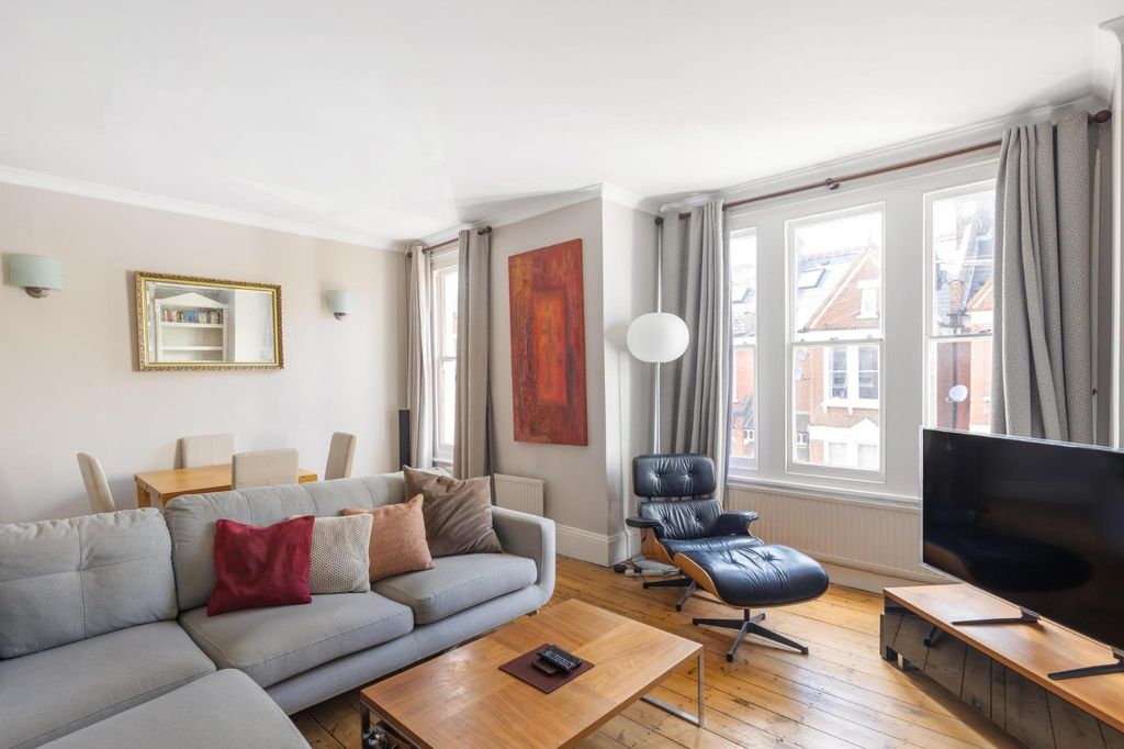 Property photo 2 of 12