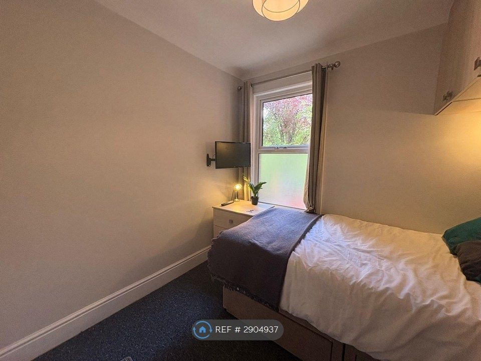 Property photo 2 of 10 Room 2