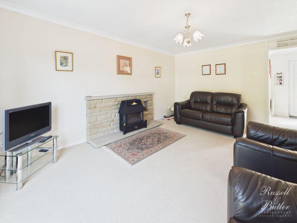 Property photo 3 of 11 Cam03246G0-Pr0155-Still002