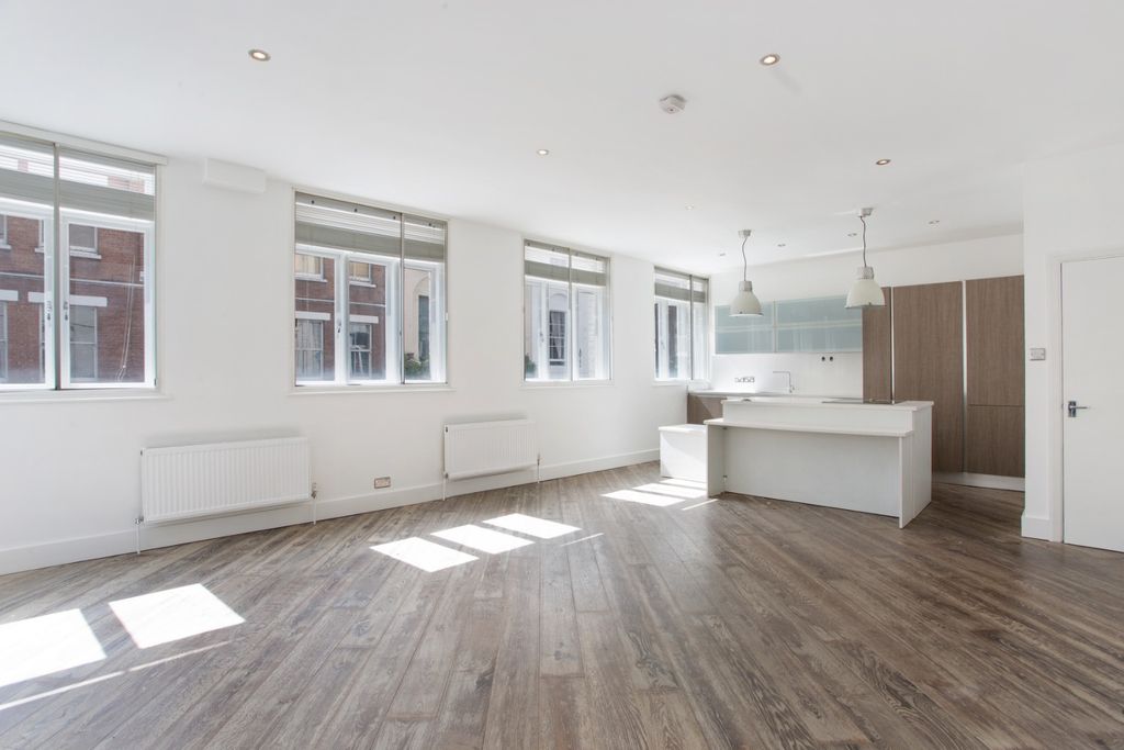 Property photo 1 of 18 990100